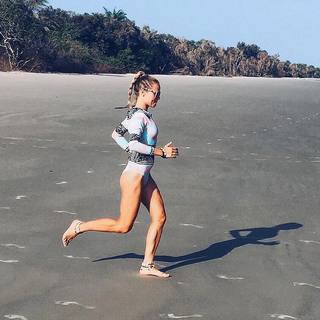 Anna Skura feet photo 18