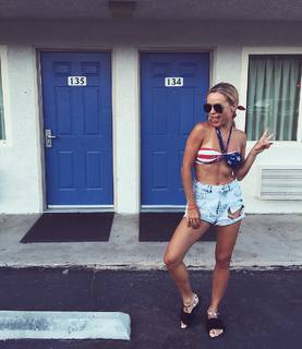 Anna Skura feet photo 13