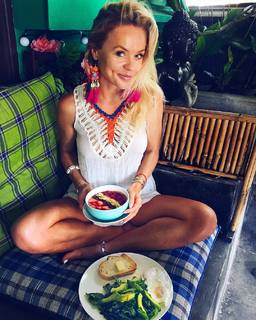 Anna Skura feet photo 19