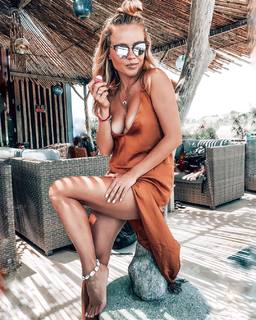 Anna Skura feet photo 4