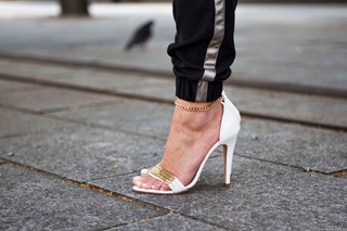 Anna Skura feet photo 2