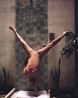 Anna Skura feet photo 9