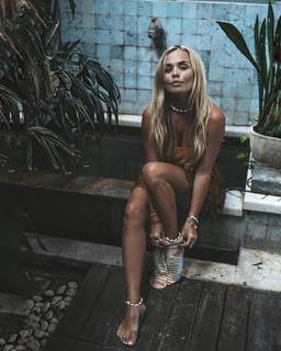 Anna Skura feet photo 8