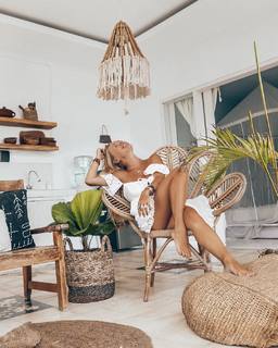 Anna Skura feet photo 3