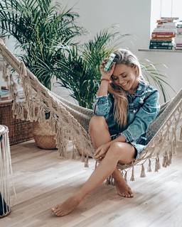Anna Skura feet photo 2