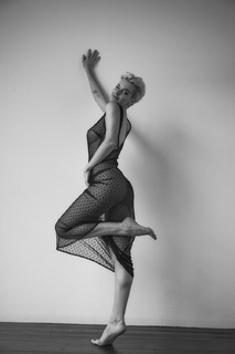 Anna Starshenbaum feet photo 1