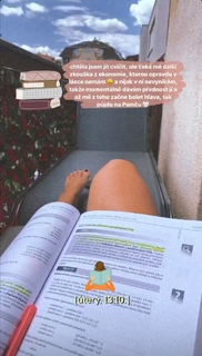 Anna Sulcová feet photo 5