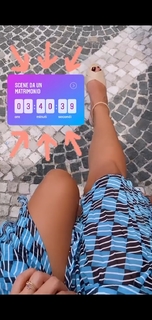 Anna Tatangelo feet photo thumbnail