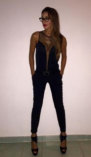 Anna Tatangelo feet photo thumbnail