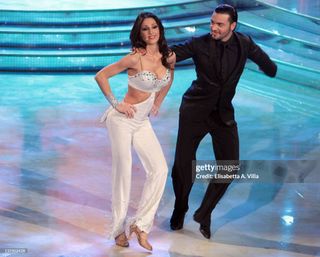 Anna Tatangelo feet photo 1