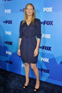 Anna Torv feet photo thumbnail