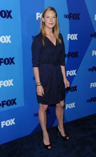 Anna Torv feet photo thumbnail
