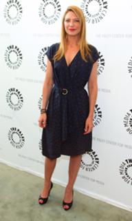 Anna Torv feet photo thumbnail