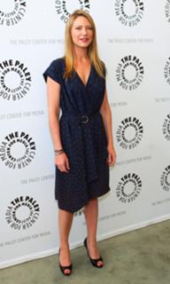 Anna Torv feet photo thumbnail