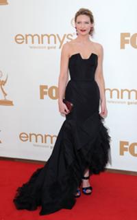 Anna Torv feet photo thumbnail