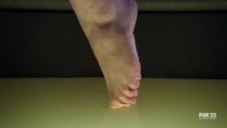 Anna Torv feet photo thumbnail
