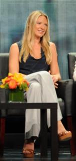 Anna Torv feet photo thumbnail