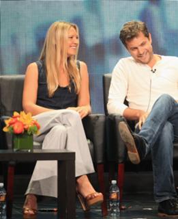 Anna Torv feet photo thumbnail