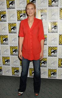 Anna Torv feet photo thumbnail