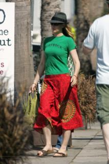 Anna Torv feet photo thumbnail