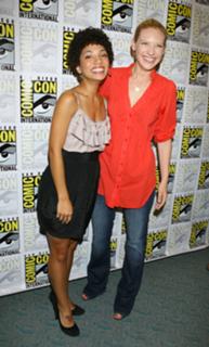 Anna Torv feet photo thumbnail