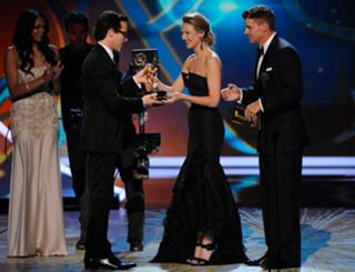 Anna Torv feet photo thumbnail