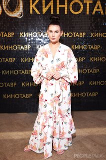 Anna Tsukanova-Kott feet photo 1