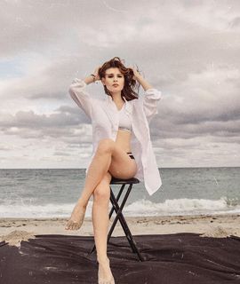 Anna Tsukanova-Kott feet photo 1