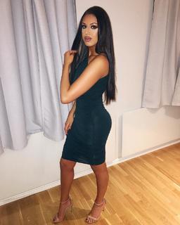 Anna Vakili feet photo 7