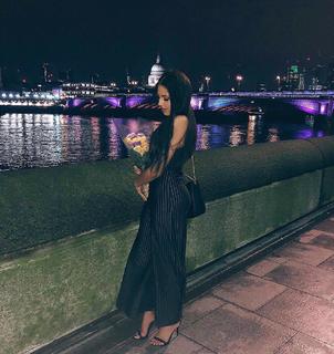 Anna Vakili feet photo 5