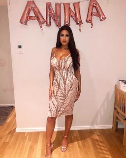 Anna Vakili feet photo 13