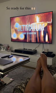 Anna Vakili feet photo 11