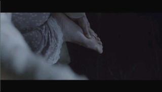 Anna Walton feet photo 8