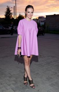 Anna Wendzikowska feet photo thumbnail