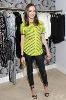 Anna Wendzikowska feet photo thumbnail