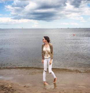 Anna Wendzikowska feet photo thumbnail