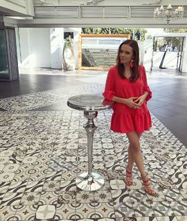 Anna Wendzikowska feet photo thumbnail