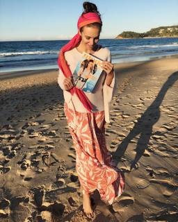 Anna Wendzikowska feet photo thumbnail