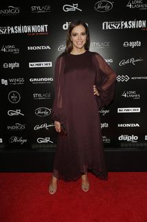 Anna Wendzikowska feet photo thumbnail