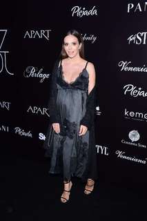 Anna Wendzikowska feet photo thumbnail