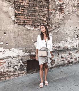 Anna Wendzikowska feet photo thumbnail