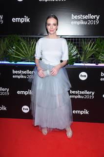 Anna Wendzikowska feet photo thumbnail