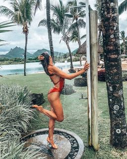 Anna Wendzikowska feet photo thumbnail