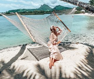 Anna Wendzikowska feet photo thumbnail