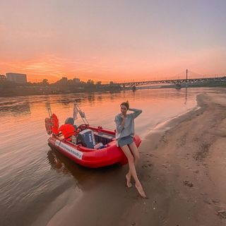 Anna Wendzikowska feet photo thumbnail