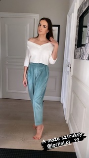 Anna Wendzikowska feet photo thumbnail