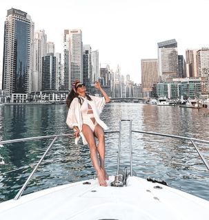 Anna Wendzikowska feet photo thumbnail