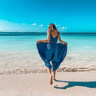 Anna Wendzikowska feet photo thumbnail