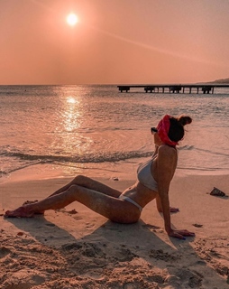 Anna Wendzikowska feet photo thumbnail