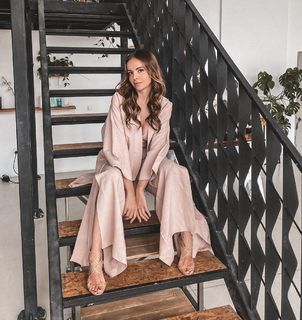 Anna Wendzikowska feet photo thumbnail